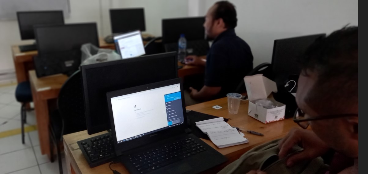 Peningkatan Pengetahuan dan Ketrampilan SDM Promosi Dinas Pariwisata Samosir Melalui Pelatihan Website Menggunakan CMS
