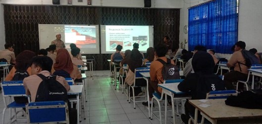 Pelatihan Cacti dalam Monitoring Jaringan dengan Raspberry Pi di SMK Panca Budi